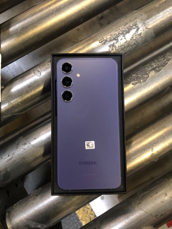 Photo 3 of Samsung Galaxy S24+ Plus Cell Phone, 512GB AI Smartphone, Unlocked Android, 50MP Camera, Fast Processor, Long Battery Life, AMOLED Display, US Version 2024, Cobalt Violet