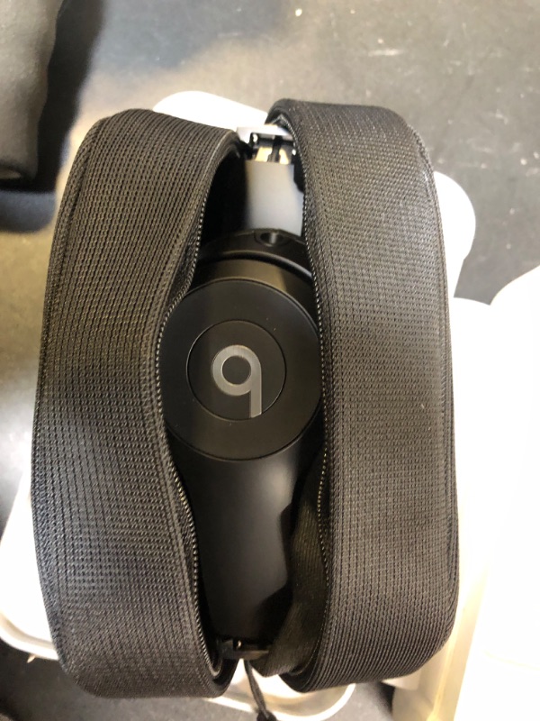 Photo 3 of Beats Solo 4 - Wireless Bluetooth On-Ear Headphones, Apple & Android Compatible, Up to 50 Hours of Battery Life - Matte Black