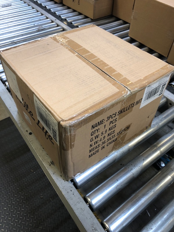 Photo 1 of ESLITE LIFE Nonstick Ceramic Frying Pans Skillets Set with Lids, Non-Toxic Egg Omelette Kitchen Cooking Pans Compatible with All Stovetops (Gas, Electric & Induction), PTFE & PFOA Free (Black)