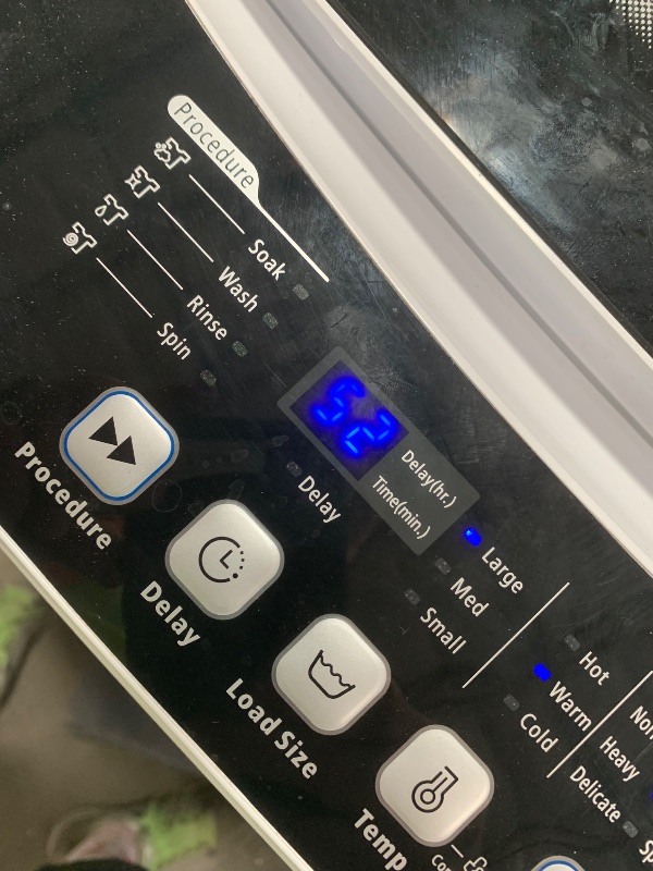 Photo 1 of DENTED FRONT BLACK+DECKER Small Portable Washer, Washing Machine for Household Use, Portable Washer 1.7 Cu. Ft. with 6 Cycles, Transparent Lid & LED Display