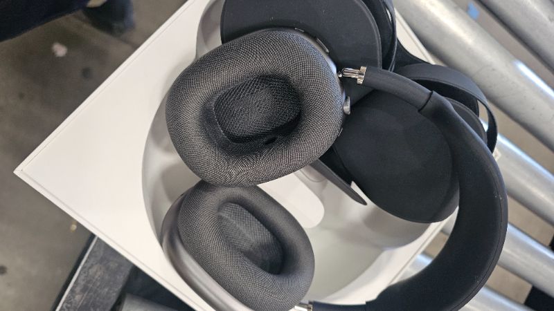 Photo 1 of Apple AirPods Max Wireless Over-Ear Headphones