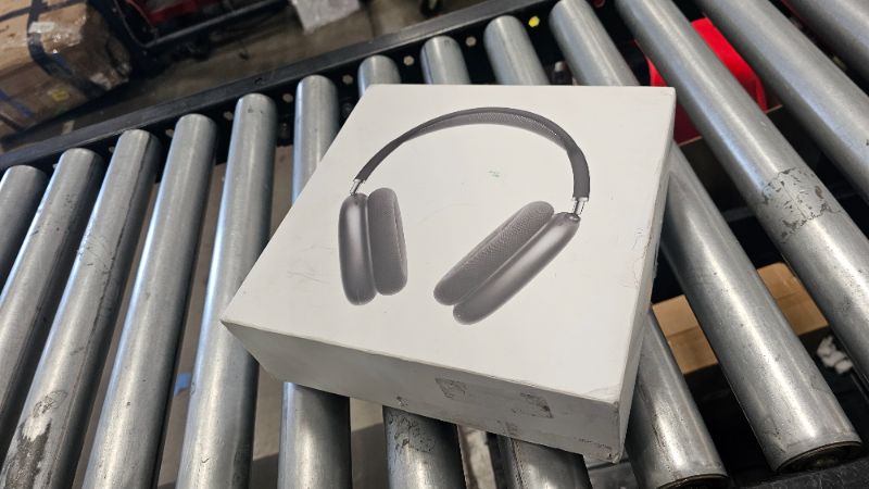 Photo 1 of Apple AirPods Max Wireless Over-Ear Headphones