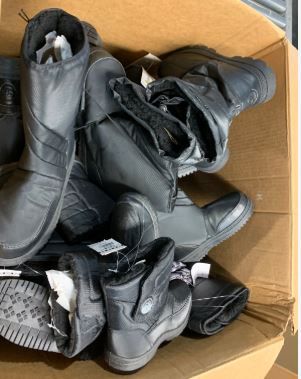 Photo 1 of ***FINAL SALE NONREFUNDABLE***NELLIS VARIETY BOX: 20X20X24 SNOW SHOES MISC SIIZES/BRANDS