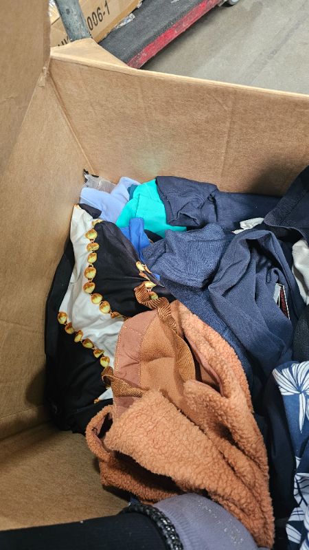Photo 1 of ****FINAL SALE NONREFUNDABLE**** Nellis Auction Clothes Bundle Associated sizes and styles 