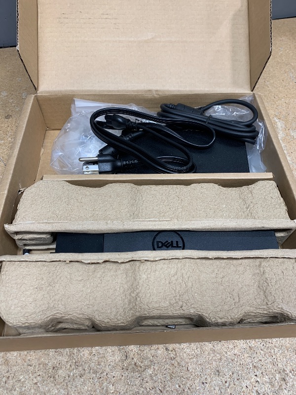 Photo 1 of Dell XPS 8940 Special Edition Desktop - 11th Gen Intel Core i7-11700 up to 4.90 GHz CPU, 16GB RAM, 256GB SSD + 4TB HDD, Intel UHD Graphics 750, Killer Wi-Fi 6, DVD Burner, Windows 11 Pro, White