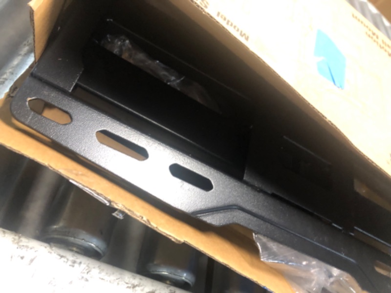 Photo 1 of (missing screws) USX STAR UL Listed Full Motion TV Wall Mount Bracket for Most 37-86 inch TVs, Swivel Tilt Extension Level TV Mount, Max VESA 600x400mm, Holds up to 132lbs & 16" Wood Studs with Hole Drilling Template