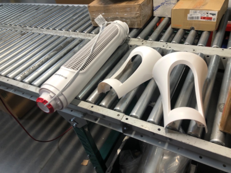 Photo 4 of (not functional) (sold for parts) Honeywell QuietSet 5 Speed Oscillating Tower Fan White HYF260W