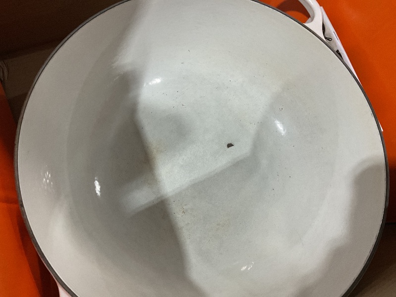Photo 1 of **READ NOTES**
Le Creuset Signature Cast Iron Chef's Oven, 7.5qt, White, LS2514-3216SS
