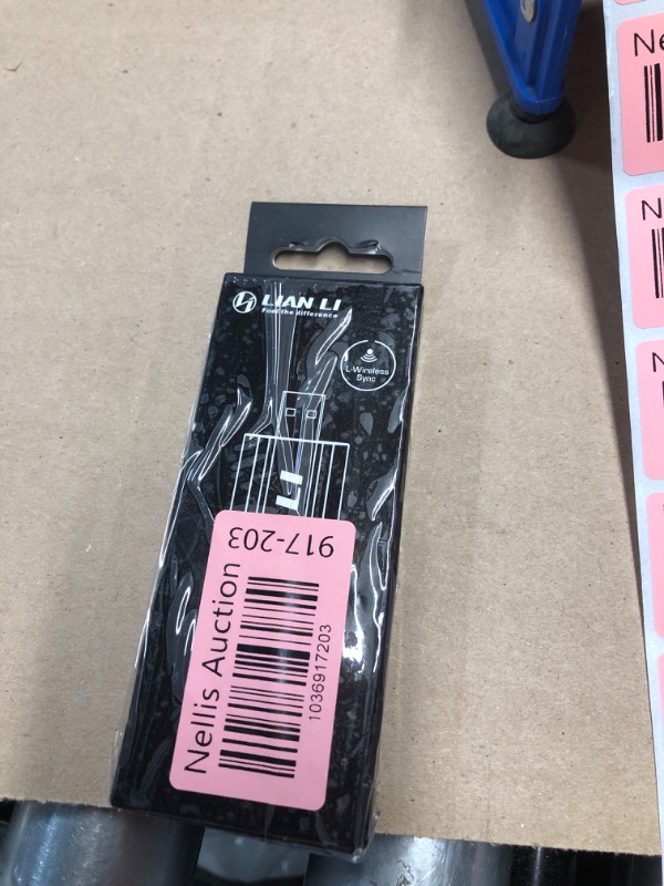 Photo 1 of Lian Li UNI Fan SL Wireless & Strimer Wireless Controller - Black (RF-T-B)