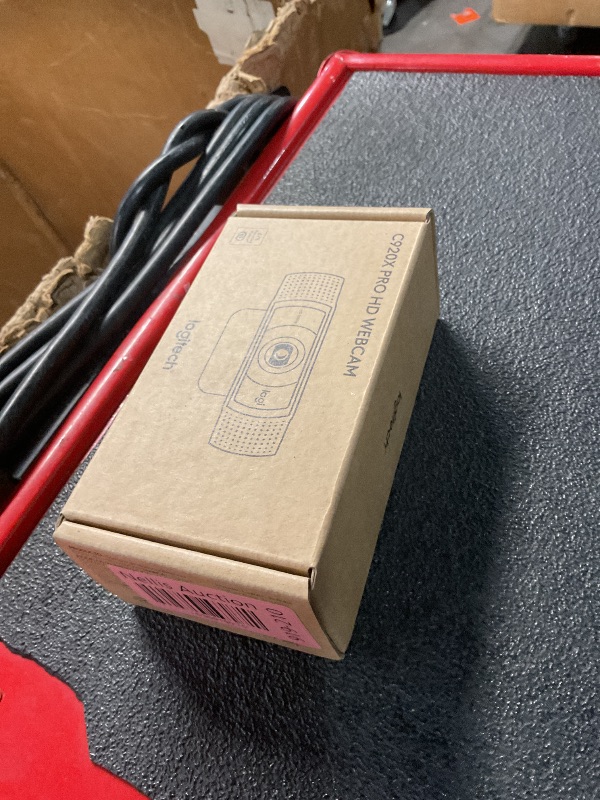 Photo 1 of Logitech C920x HD Pro Webcam, Full HD 1080p/30fps Video Calling, Clear Stereo Audio, HD Light Correction, Works with Skype, Zoom, FaceTime, Hangouts, PC/Mac/Laptop/Macbook/Tablet - Black