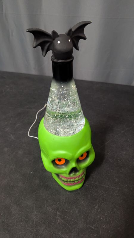 Photo 1 of Hyde & Eek! Halloween Skull Lava Lamp Light