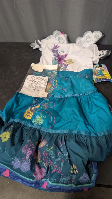 Photo 1 of S 4-6 Mirabel Classic Kids Costume