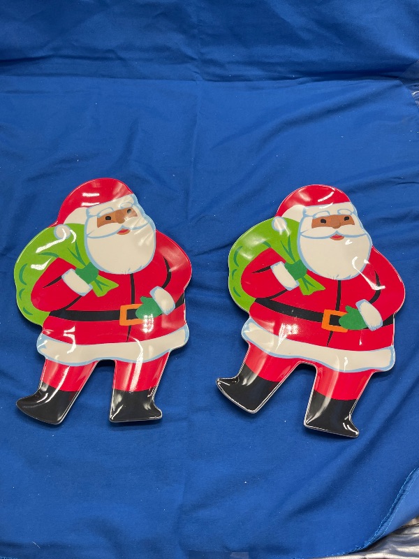 Photo 1 of  2 pack - 7.3" Melamine Christmas Santa Dinner Plate Red - Wondershop