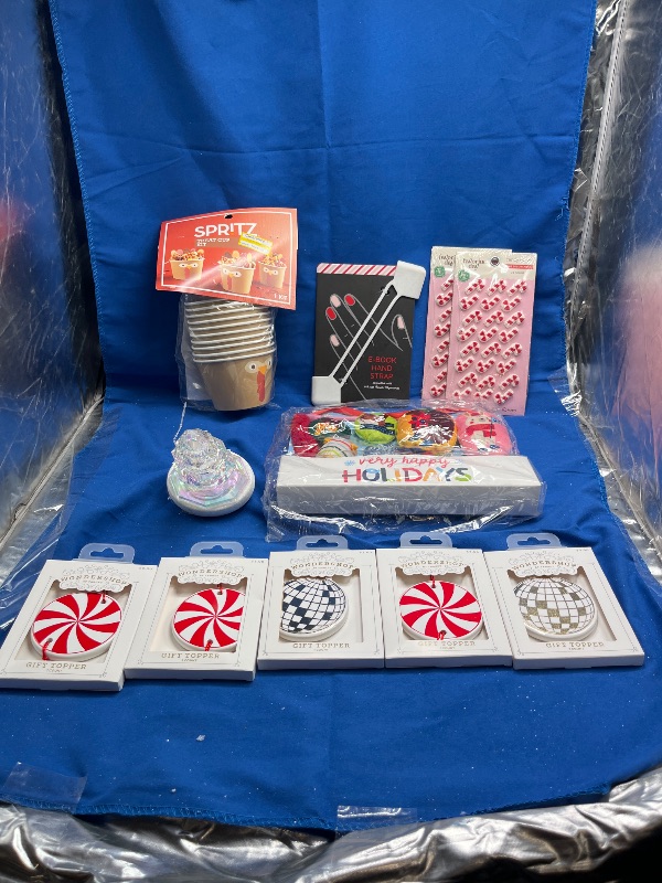 Photo 1 of 11 item Bundle - Christmas accessories 