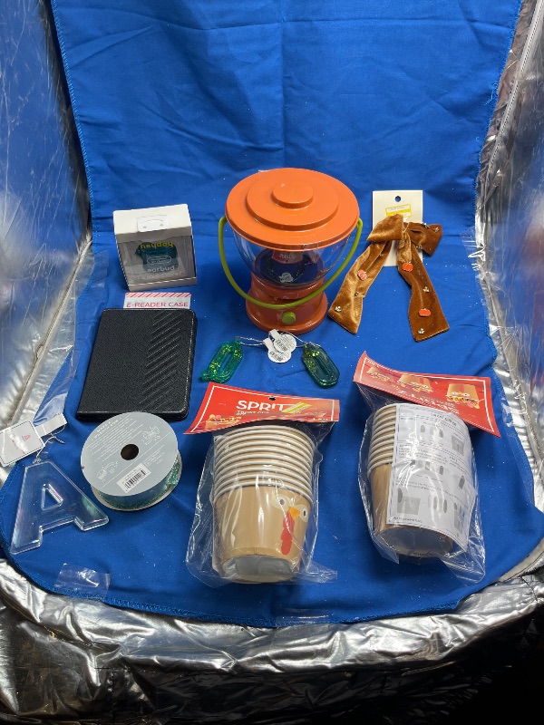 Photo 1 of 9 Item Miscellaneous - Mixed items 