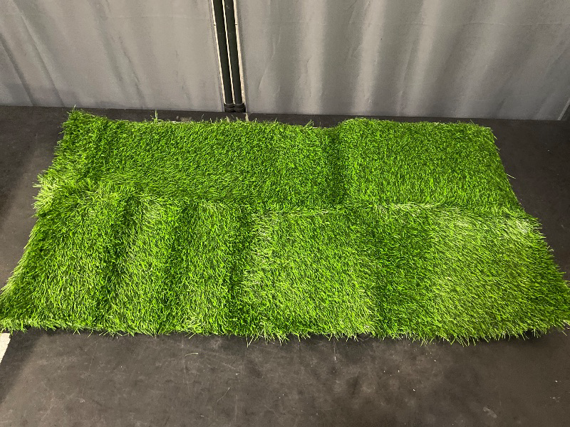 Photo 1 of GLOBREEN 34" x 23" Fake Grass Pee Pad for Dogs Potty Training Turf Pets Mat - Indoor Outdoor Use