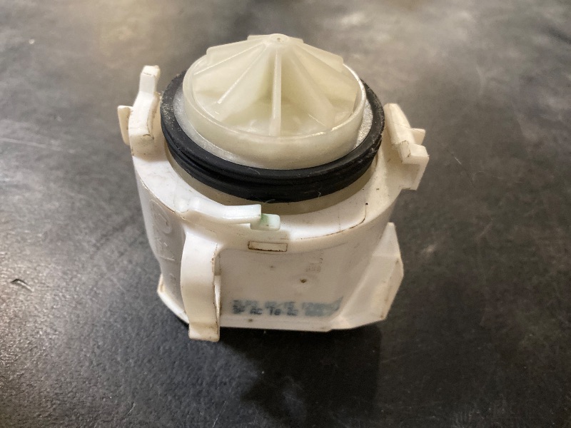 Photo 1 of Bosch 00631200 Dishwasher Drain Pump