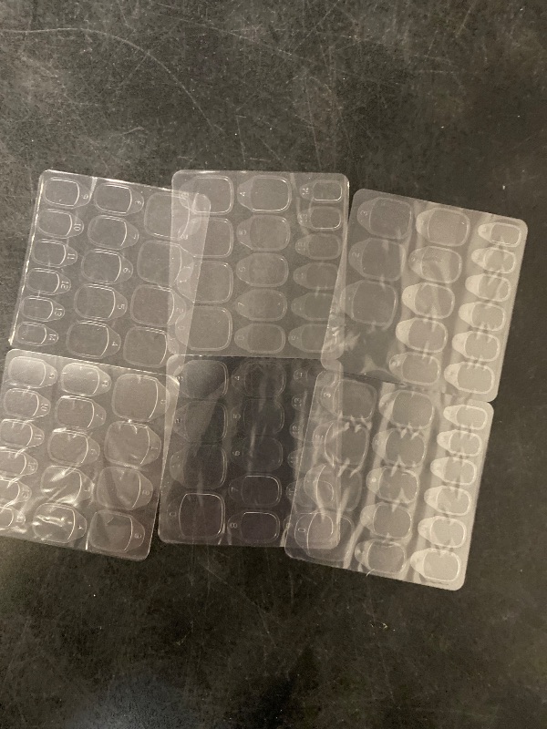 Photo 1 of Glamnetic Press 'n Go Instant Nail Adhesive Tabs | Short Term Wear, Easily Removable & Less Damaging, Customized Fit | 90 Tabs