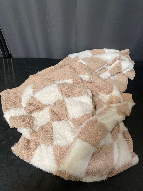Photo 1 of Snuggle Sac Fall Checkered Throw Blanket Faux Fur Microfiber Blankets for Couch,Cozy Soft Warm Blanket for Sofa Bedroom Living Room,Beige Checker,50x60 inches