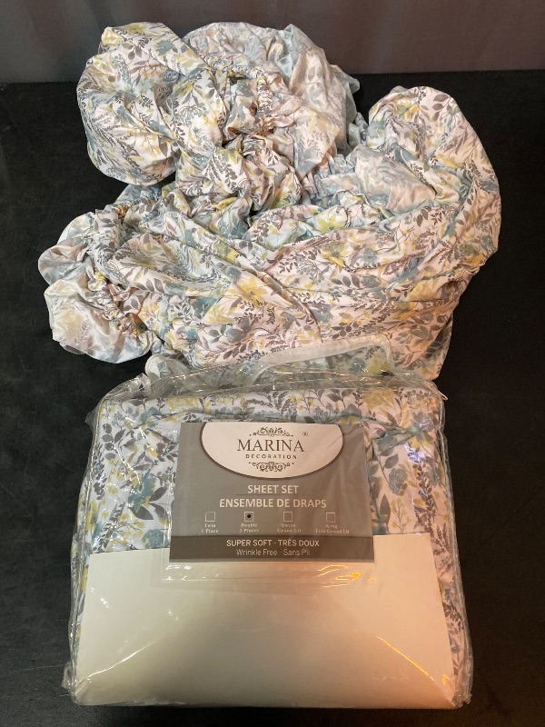 Photo 1 of Double/Full Size - Marina Decoration Ultra Soft Silky Deep Pocket Rich Printed Bedding Rayon from Bamboo All Season 6 Pieces Sheet Set with 4 Pillowcases, Teal Yellow Floral Pattern 