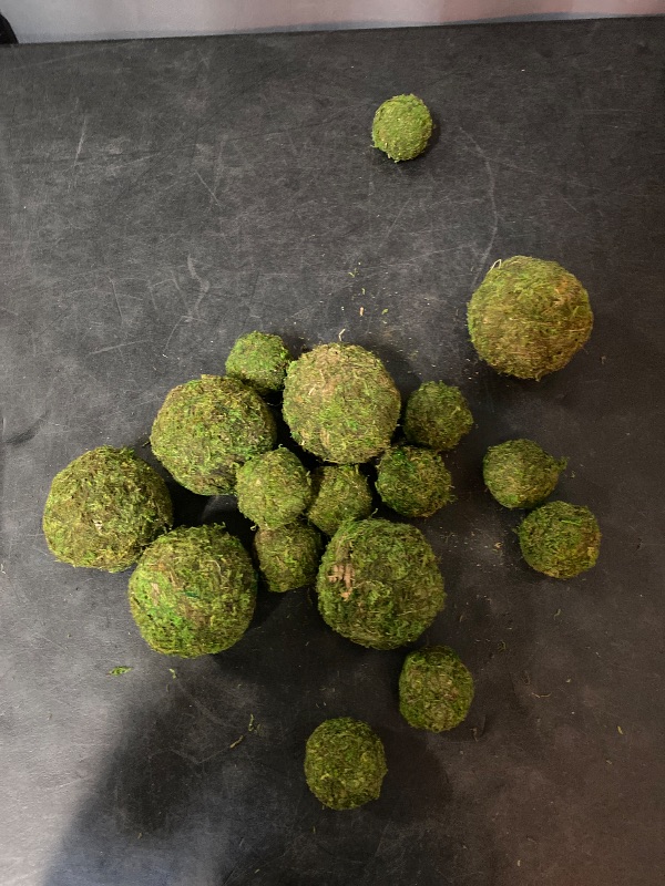 Photo 1 of 18pcs Fake Moss Balls, 6pcs 3.2" Faux Green Balls + 12pcs 2" Artificial Moss Decorative Balls for Centerpiece Bowls (Green)