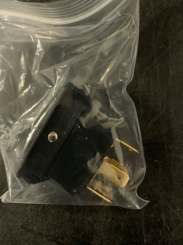 Photo 1 of 5-Pin Air Condition A/C Rocker ON/Off Switch Fit for Peterbilt Truck 335 355 378 379 385 Replace 832-0001-000