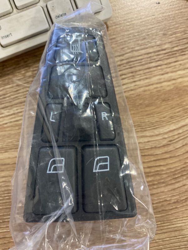 Photo 1 of Motoforti Power Window Switch for Volvo VN VNL No.21628532/22569484 Window Control Switch Black
