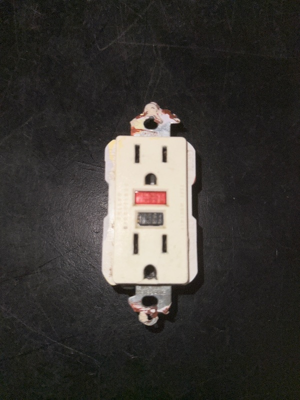 Photo 1 of 20 Amp Self-Test SmartlockPro Slim Duplex GFCI Outlet, White