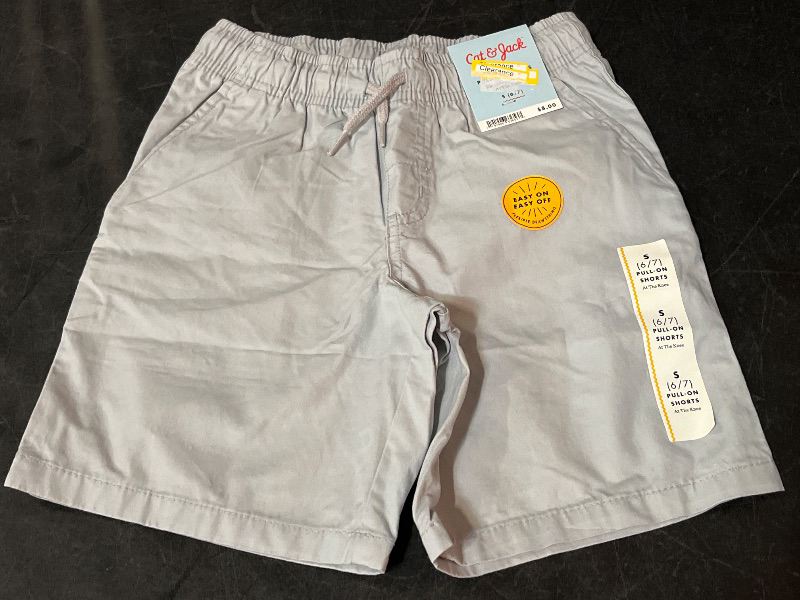 Photo 1 of (S) Boys' Playwear 'at the Knee' Pull-on Shorts - Cat & Jack™ Light Gray S: Cotton Twill, Mid Rise, Side & Patch Pockets
