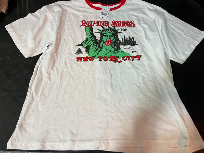 Photo 1 of (L) Women's Statue of Liberty the Rolling Stones Oversized Graphic T-Shirt - White L