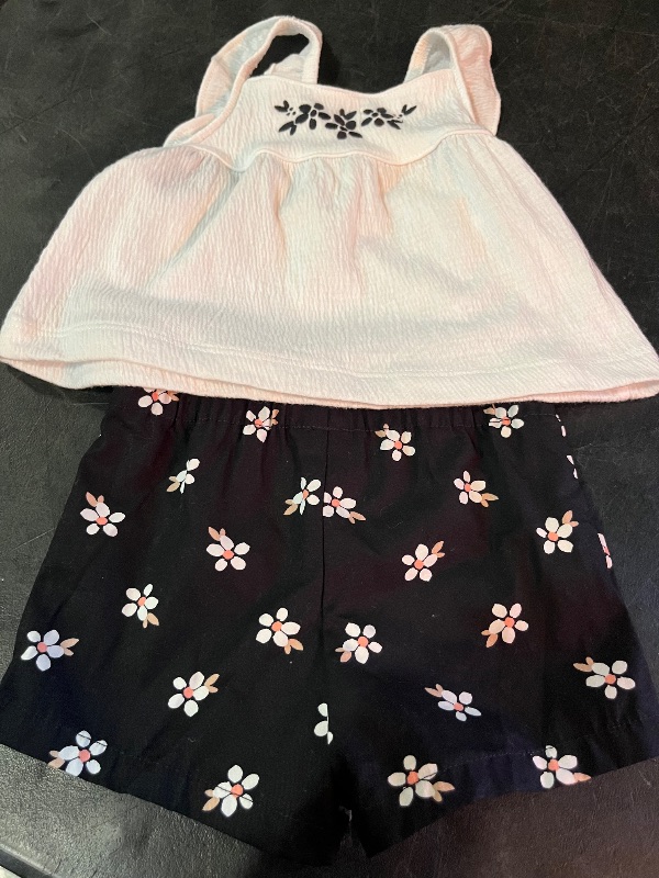 Photo 1 of 6M Carter's Just One You® Baby Girls' Geo Top & Bottom Set - Black 6M