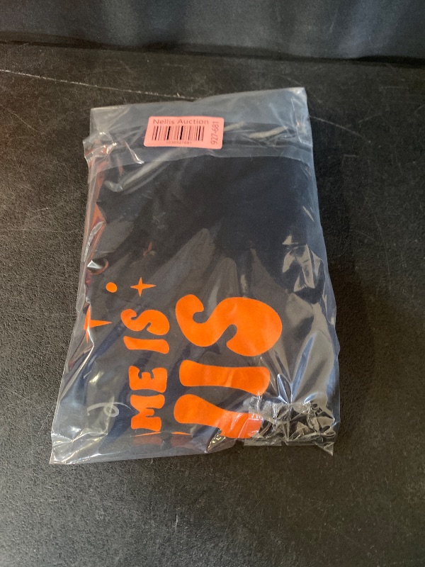 Photo 1 of SIZE L Target Girls Halloween My Name Is Lewis T-shirt