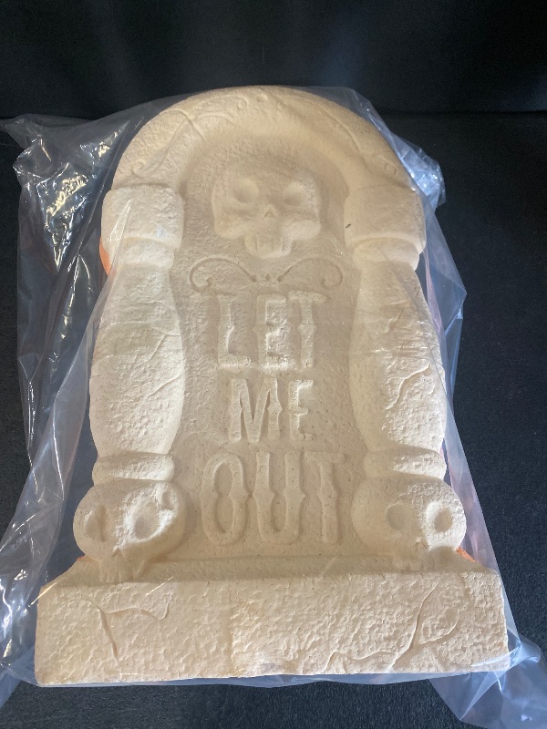 Photo 1 of Hyde And Eek Holiday Pastel Game Over Tombstones