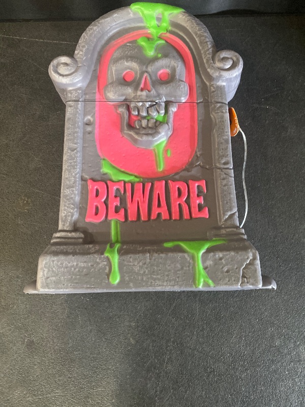 Photo 1 of hyde and eek new Graveyard Decoration
