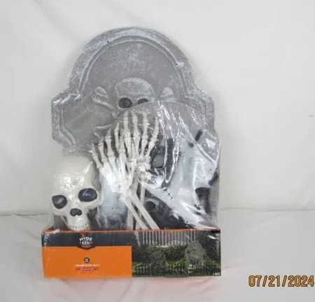 Photo 1 of Target 2024 HYDE & EEK! Halloween Decorative Prop cemetery kit