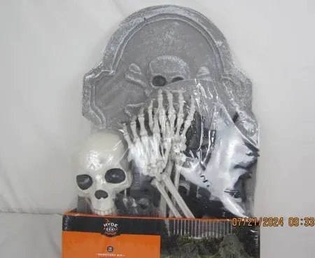Photo 1 of Target 2024 HYDE & EEK! Halloween Decorative Prop cemetery kit