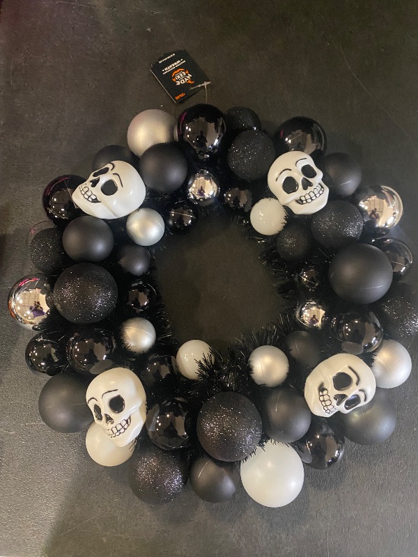 Photo 1 of New Target 16in Halloween Wreath with Skulls