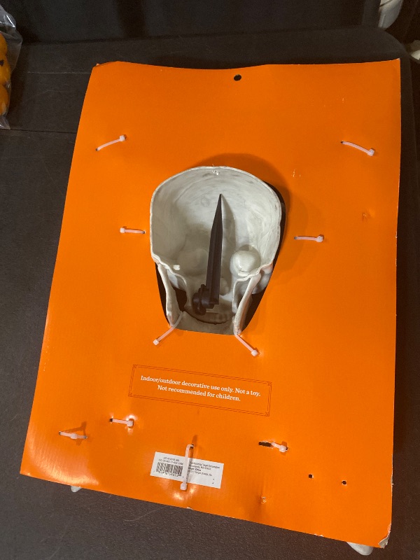 Photo 1 of hyde and eek SKELETON GROUND BREAKER 5 pieces set