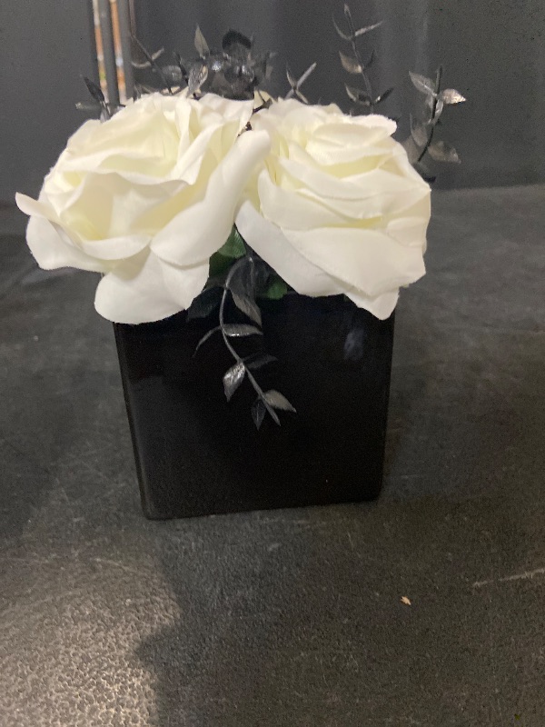 Photo 1 of Artificial Flowers with Small Ceramic Vases, Roses in Vases Plastic Artificial Flowers and Plants,Used for Home Office Wedding Decoration, Table Decoration