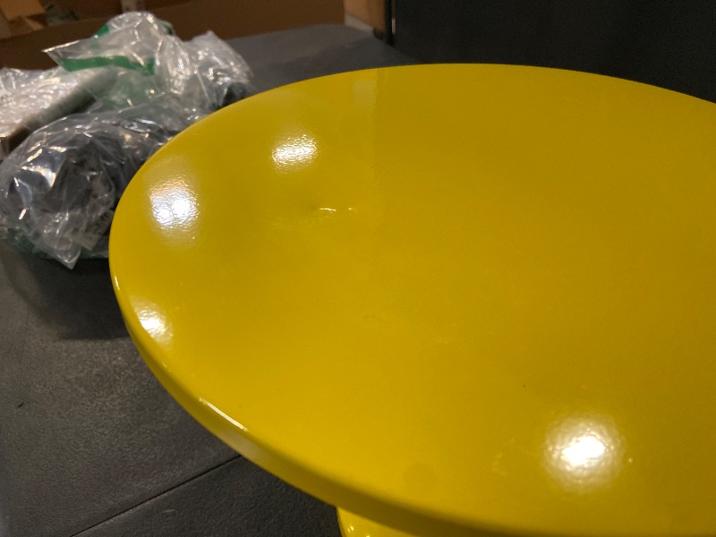 Photo 1 of 3 Pieces Colorful Plastic Pedestal Cake Stand Set 1x 9in x 7.5in, 1x 11in x 9in, 12.5in x 10in (Yellow)