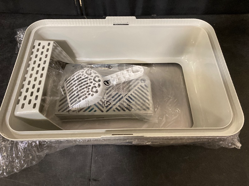 Photo 1 of Enclosed Stainless Steel Cat Litter Box with Lid Extra Large Litter Box for Big Cats XL Metal Litter Pan Tray with High Wall Sides Enclosure, Non-Sticky, Anti-Leakage, Easy Cleaning