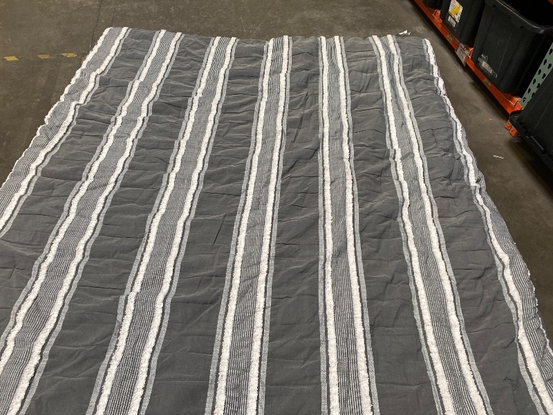 Photo 1 of Nautica - Queen Comforter Set, Reversible Cotton Bedding with Matching Shams & Reusable Laundry Bag, Medium-Weight, Oeko-Tex Certified (Craver Grey)