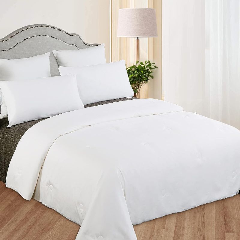 Photo 1 of (Q) LilySilk All Season Silk Comforter/Duvet/Quilt, 100% Silk Floss Filling with 100% Cotton Cover Queen(87x90 Inch,Silk Weight:1.75kg)
