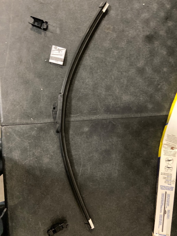 Photo 1 of Michelin Guardian+ Beam Wiper Blades 28''