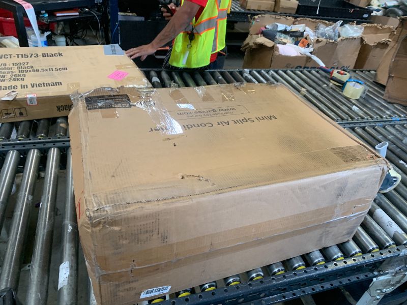 Photo 1 of 18000 BTU Mini Split Air Conditioner, 19 SEER2 208-230V Split Unit Ac and Heat Cool Up to 1250 Sq.Ft, Ductless Air Conditioner w/Complete Installation Kit,Remote,2.0 Wifi Control,Low Noise