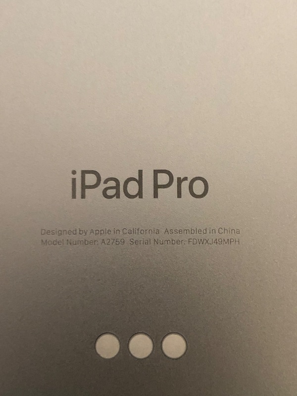 Photo 1 of Apple 2022 iPad Pro, 11-inch, Wi-Fi, 256GB - Space Gray (Renewed Premium)
