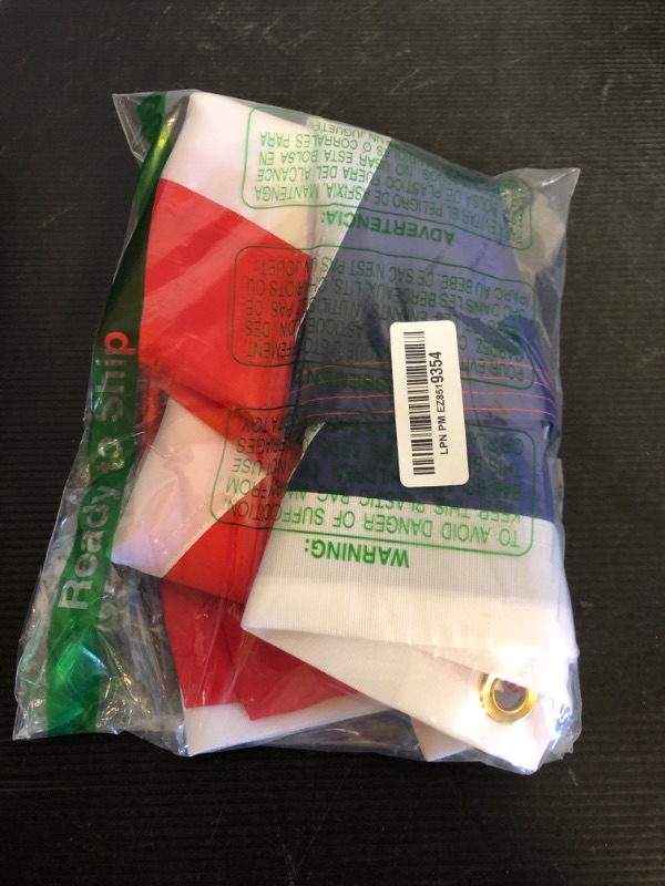 Photo 1 of XIFAN Premium Nylon British Union Jack Flag 3x5 Outdoor, Double Sided Heavy Duty 210D England United Kingdom UK Flags, Longest Lasting with Sewn Stripes/4 Stitch Hemming/Brass Grommets