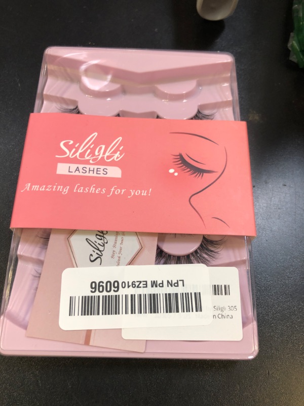 Photo 1 of Lashes Natural Cat Eye Lashes Wispy Eyelashes 15mm False Eyelashes Wispy Lashes 3D Volume Strip Eyelashes Thin Cotton Band Soft Fake Eyelashes False Lashes Pack 7 Pairs Siligli