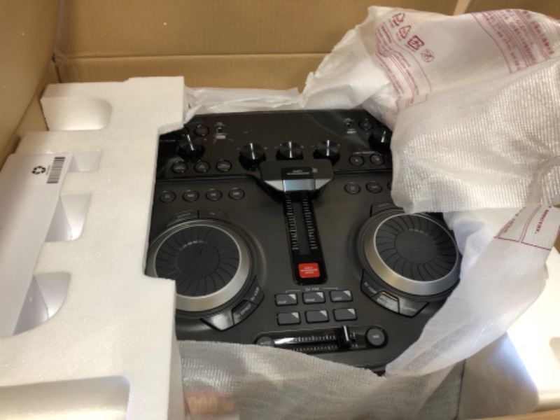 Photo 1 of LG CK99 5000W LOUDR Auxiliary Hi-Fi Entertainment System with Karaoke Creator (2018)