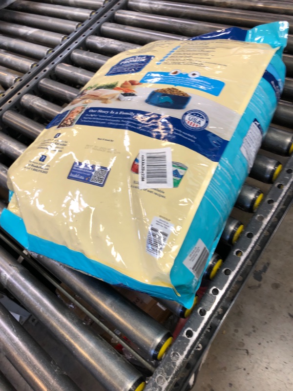 Photo 1 of Blue Buffalo Life Protection Formula Adult Dry Dog Food, Helps Build and Maintain Strong Muscles, Made with Natural Ingredients, Fish & Brown Rice Recipe, 30-lb. Bag